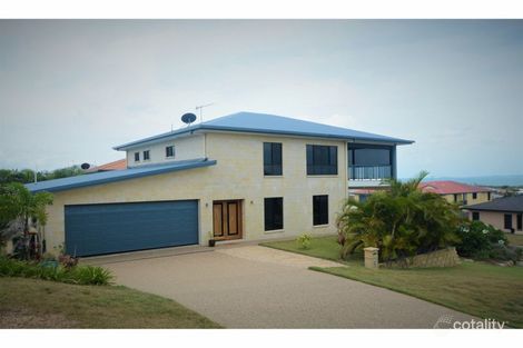 1 Pitcairn Ct, Pacific Heights, QLD 4703