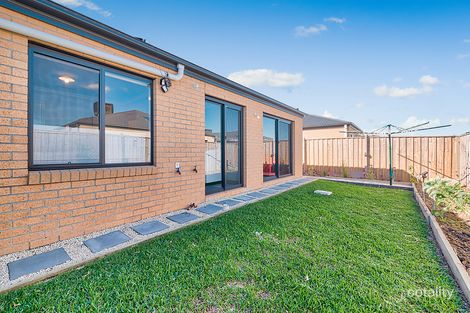 Property photo of 13 Greenglade Way Cranbourne East VIC 3977