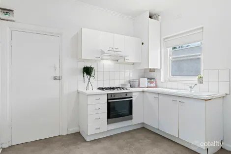 Property photo of 4/95A Alma Road St Kilda East VIC 3183