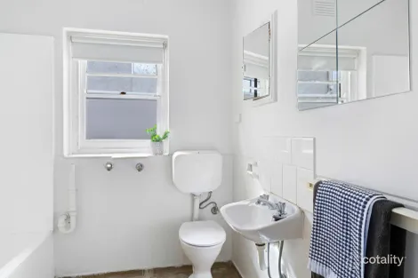Property photo of 4/95A Alma Road St Kilda East VIC 3183