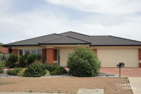 32 Maxwell St, Point Cook, VIC 3030