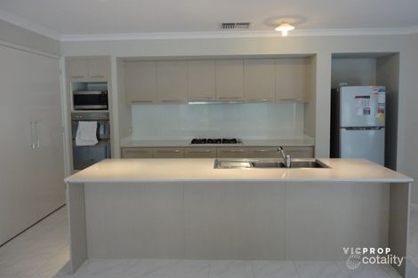 Property photo of 32 Maxwell Street Point Cook VIC 3030