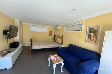 Property photo of 82 Victoria Parade Bordertown SA 5268