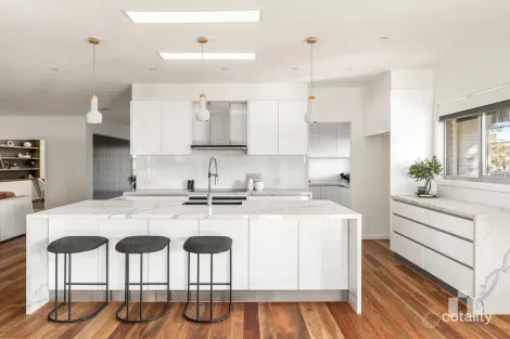 Property photo of 80 Laurimar Boulevard Doreen VIC 3754