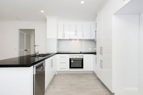 Property photo of 10/205-207 Boundary Street Coolangatta QLD 4225