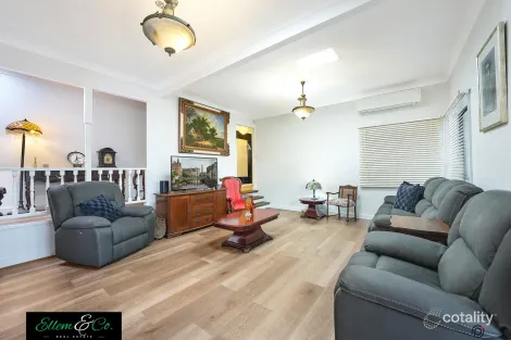 Property photo of 42 Shipton Crescent Mount Warrigal NSW 2528