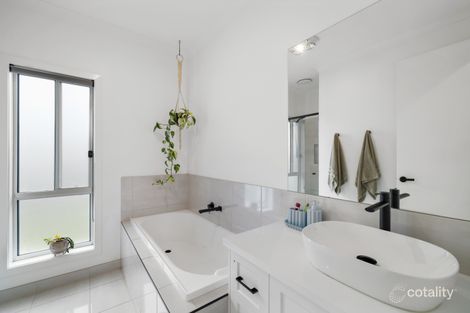 Property photo of 5 Warnock Way Stratford VIC 3862