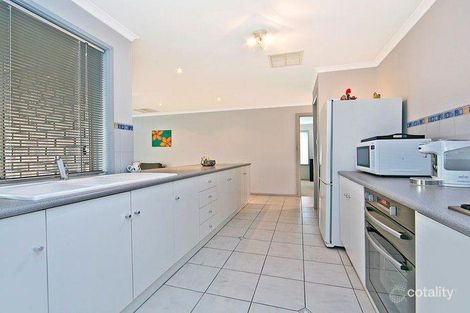 Property photo of 33 Sir James Hardy Way Woodcroft SA 5162