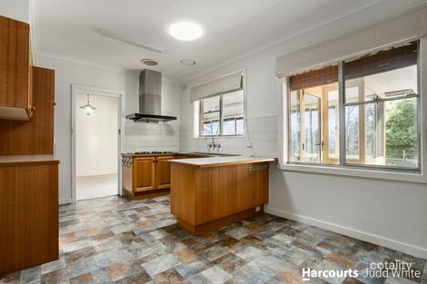 Property photo of 8 Alimar Road Glen Waverley VIC 3150