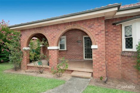 Property photo of 27 Queen Street Lorn NSW 2320