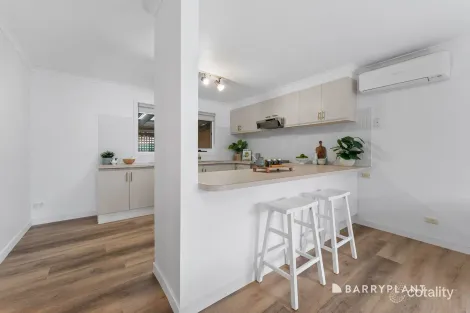 Property photo of 2/23 Cherrytree Rise Knoxfield VIC 3180