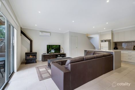 Property photo of 11 Pin Oak Mews Epping VIC 3076