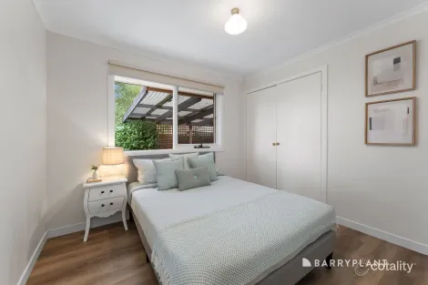 Property photo of 2/23 Cherrytree Rise Knoxfield VIC 3180