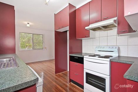 Property photo of 18 Clare Avenue Wynnum West QLD 4178