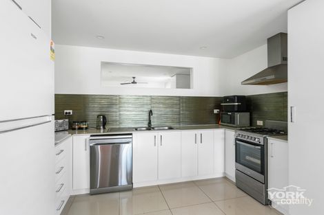 Property photo of 17 Cay Street Newtown QLD 4350