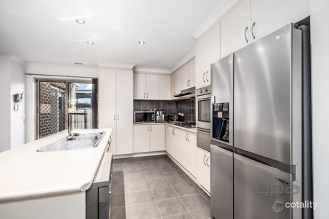 Property photo of 20 Caledonian Crescent Hillside VIC 3037