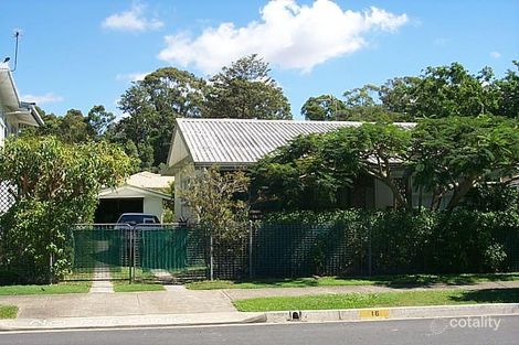 16 Middle St, Labrador, QLD 4215