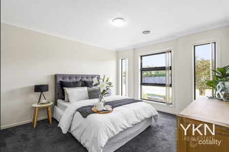 Property photo of 8 Ethan Road Point Cook VIC 3030