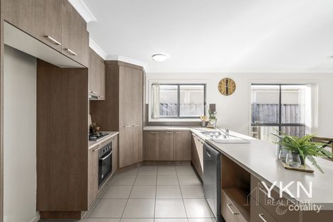 Property photo of 8 Ethan Road Point Cook VIC 3030