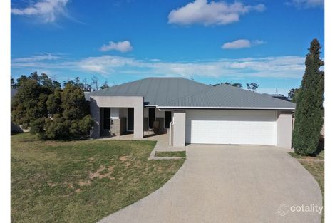 147 Cypress Pine Dr, Miles, QLD 4415