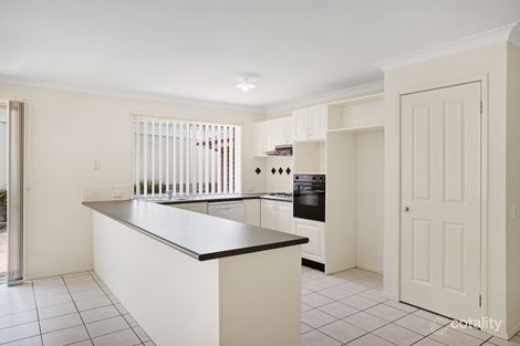 Property photo of 28 Honeyoak Drive Aberglasslyn NSW 2320