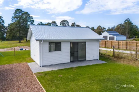 5 Macginley Rd, Upper Caboolture, QLD 4510