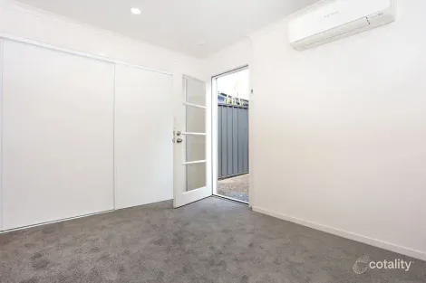 Property photo of 3 River Oak Drive Helensvale QLD 4212