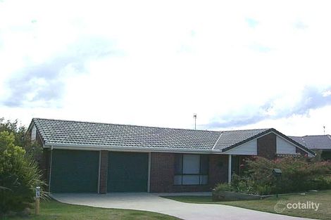 17 Comet Dr, Sunrise Beach, QLD 4567