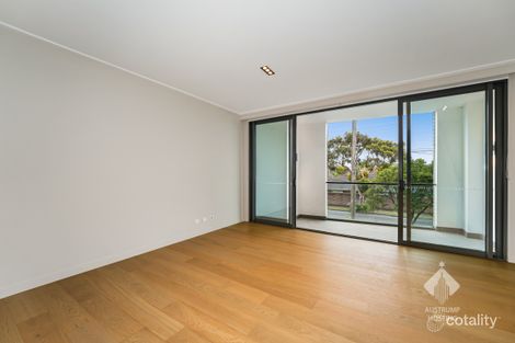 Property photo of 4/568 Neerim Road Hughesdale VIC 3166