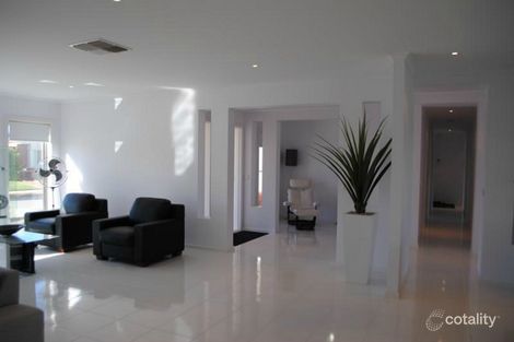 Property photo of 38 Plover Drive Kialla VIC 3631