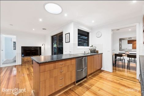 Property photo of 13 Mountain Heath Walk Croydon South VIC 3136