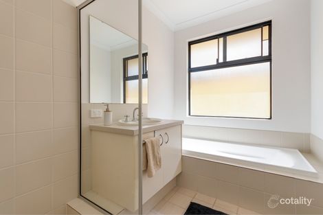Property photo of 15 Cyandra Loop Banksia Grove WA 6031