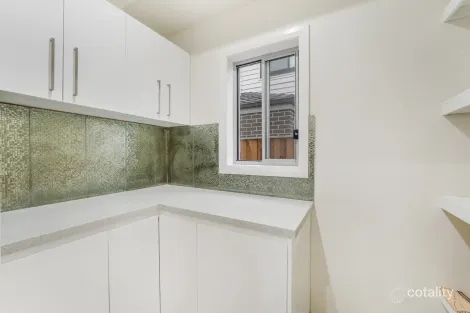 Property photo of 54 Gallipoli Drive Edmondson Park NSW 2174