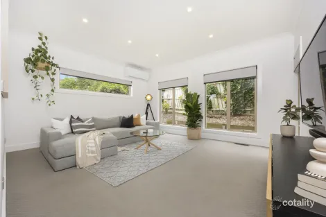 Property photo of 5 Kenisha Way Lilydale VIC 3140