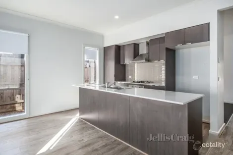 Property photo of 10 Canopy Way Werribee VIC 3030