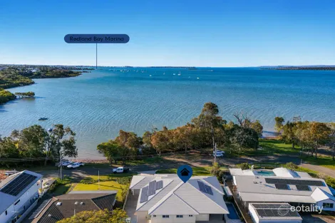 85 Torquay Rd, Redland Bay, QLD 4165
