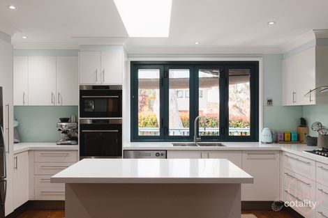 Property photo of 7 Downes Place Hughes ACT 2605