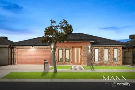 76 Albion Cres, Mickleham, VIC 3064