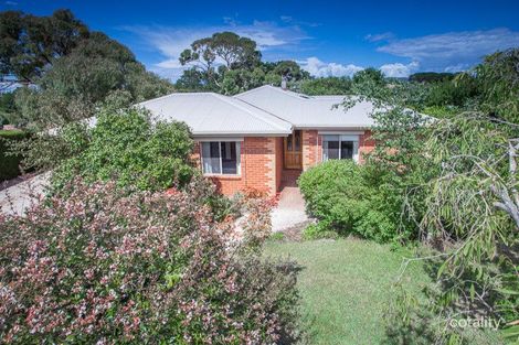 15 Robb Dr, Romsey, VIC 3434