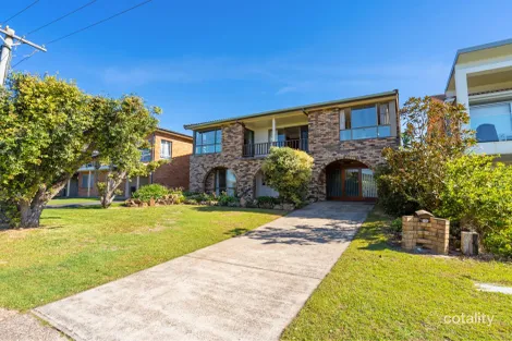 Property photo of 39 Pacific Parade Old Bar NSW 2430