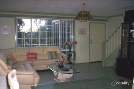 Property photo of 9/4 Jacquinot Place Glenfield NSW 2167