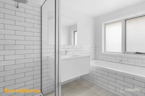 Property photo of 19 Rodway Court Kingston TAS 7050