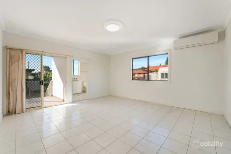 Property photo of 61 Boronia Road Greenacre NSW 2190