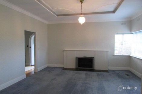 Property photo of 15 Burton Crescent Ivanhoe East VIC 3079