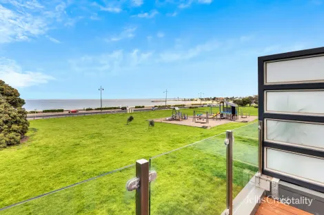 32 Mill Lane, Williamstown, VIC 3016