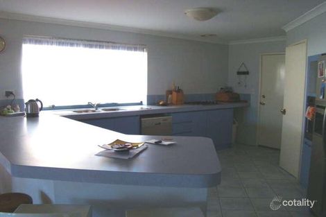 Property photo of 44 Barton Drive Australind WA 6233