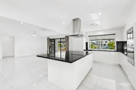 Property photo of 110 Campbell Street Bundall QLD 4217