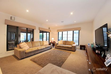 Property photo of 72 Arena Parade Officer VIC 3809