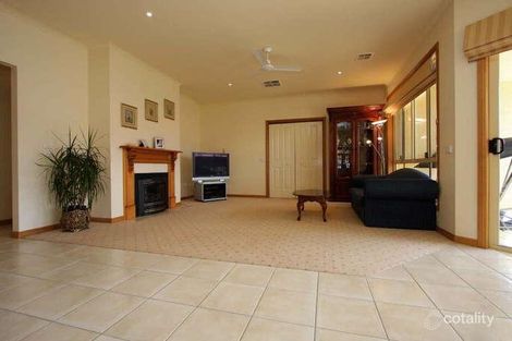 Property photo of 7 Elmslie Circuit West Wodonga VIC 3690