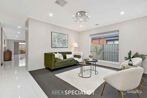 Property photo of 7 Woodsman Way Cranbourne East VIC 3977